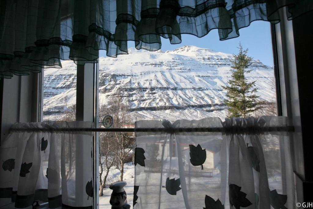 Apartment Tungata Seyðisfjörður Szoba fotó
